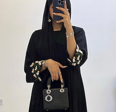 Zahra Abaya