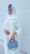 Ousha Abaya